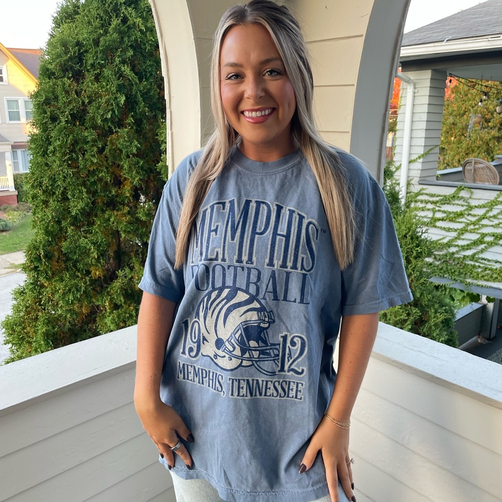 NWOT Memphis Tigers Football "Vintage" Comfort Colors T-Shirt